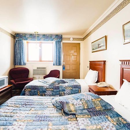Auberge Harris Saint-Jean-sur-Richelieu Eksteriør billede