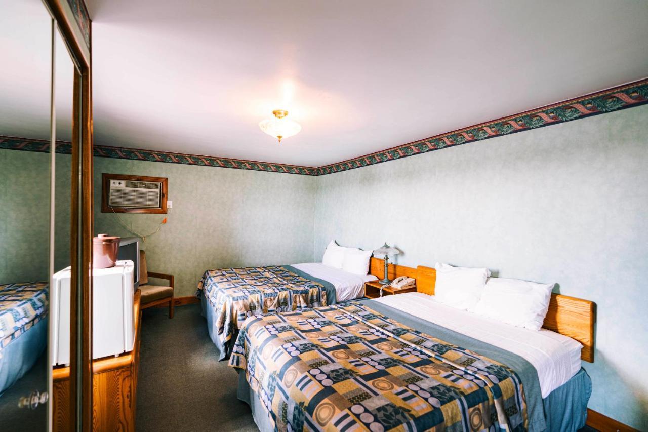 Auberge Harris Saint-Jean-sur-Richelieu Eksteriør billede