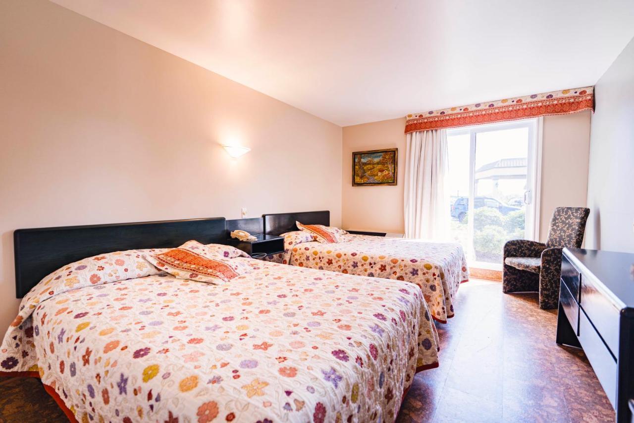 Auberge Harris Saint-Jean-sur-Richelieu Eksteriør billede