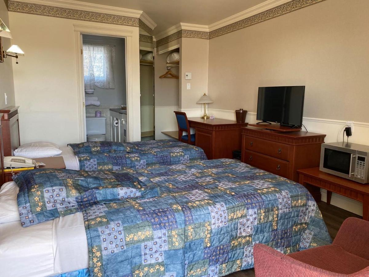 Auberge Harris Saint-Jean-sur-Richelieu Eksteriør billede